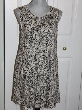 NWT Ecote Black/White Sleeveless Dress